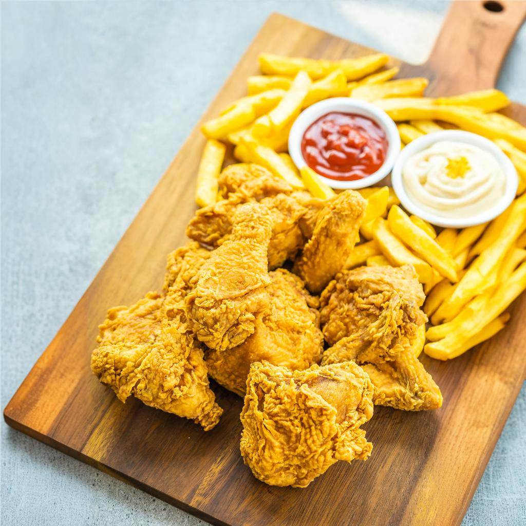 Fried Chicken dengan French Fries